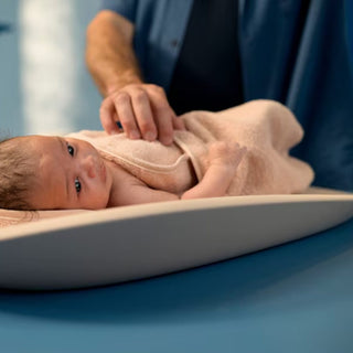 MAXI COSI INDIGO PLUS BABY BATH & MAVIS CHANGING MAT COMBO